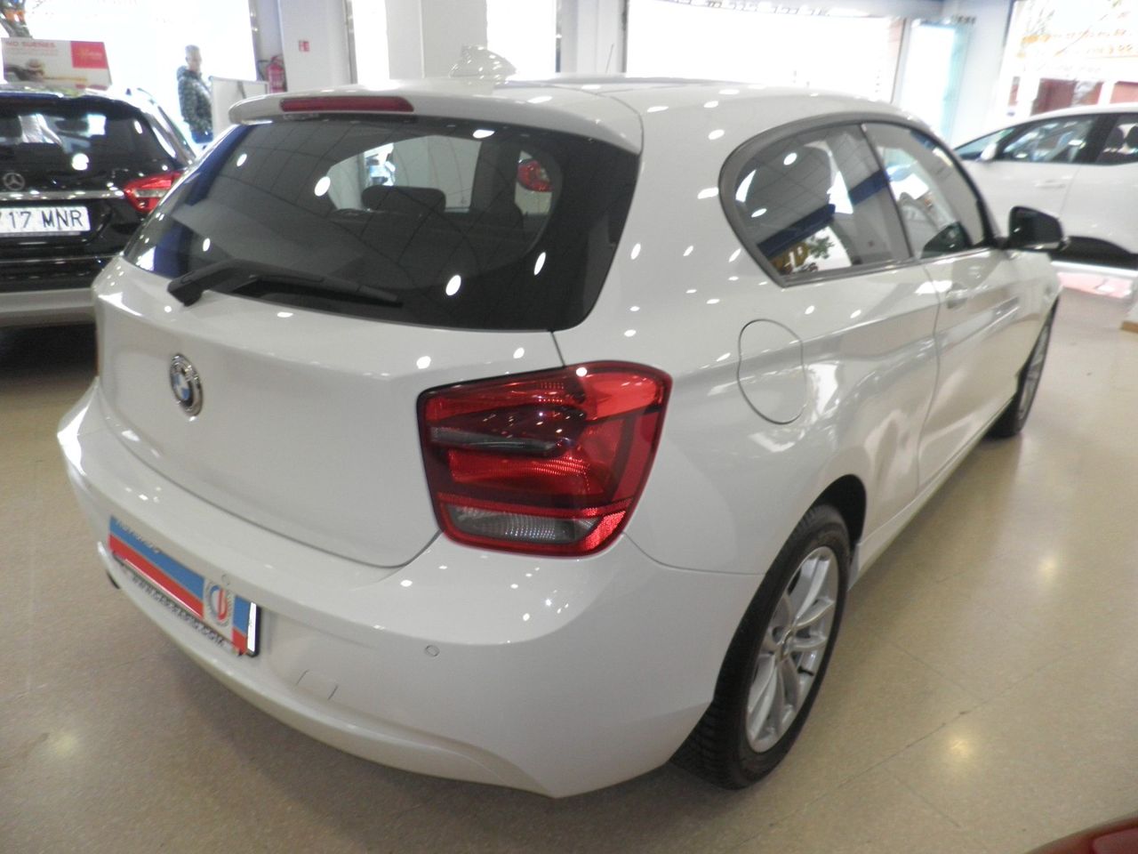 BMW Serie 1 116 Etiq. ambiental C verde Euro 6  - Foto 13