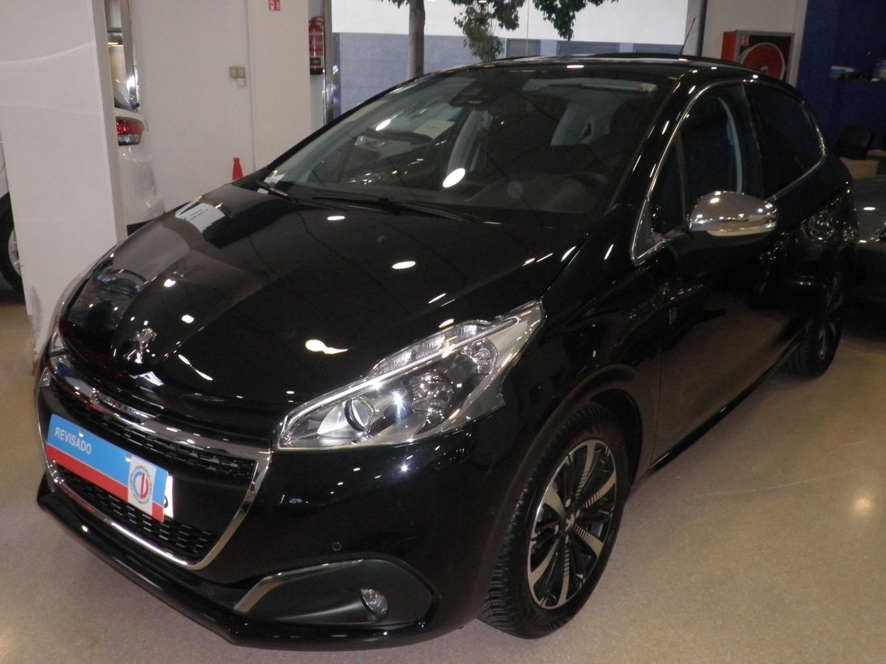 Foto peugeot 208 2019 /