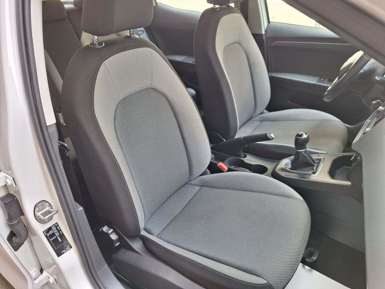 Seat Ibiza 1.0 MPi STYLE sólo 13.000 Km Libro revis. Etiq. verde C Euro 6 - Foto 13