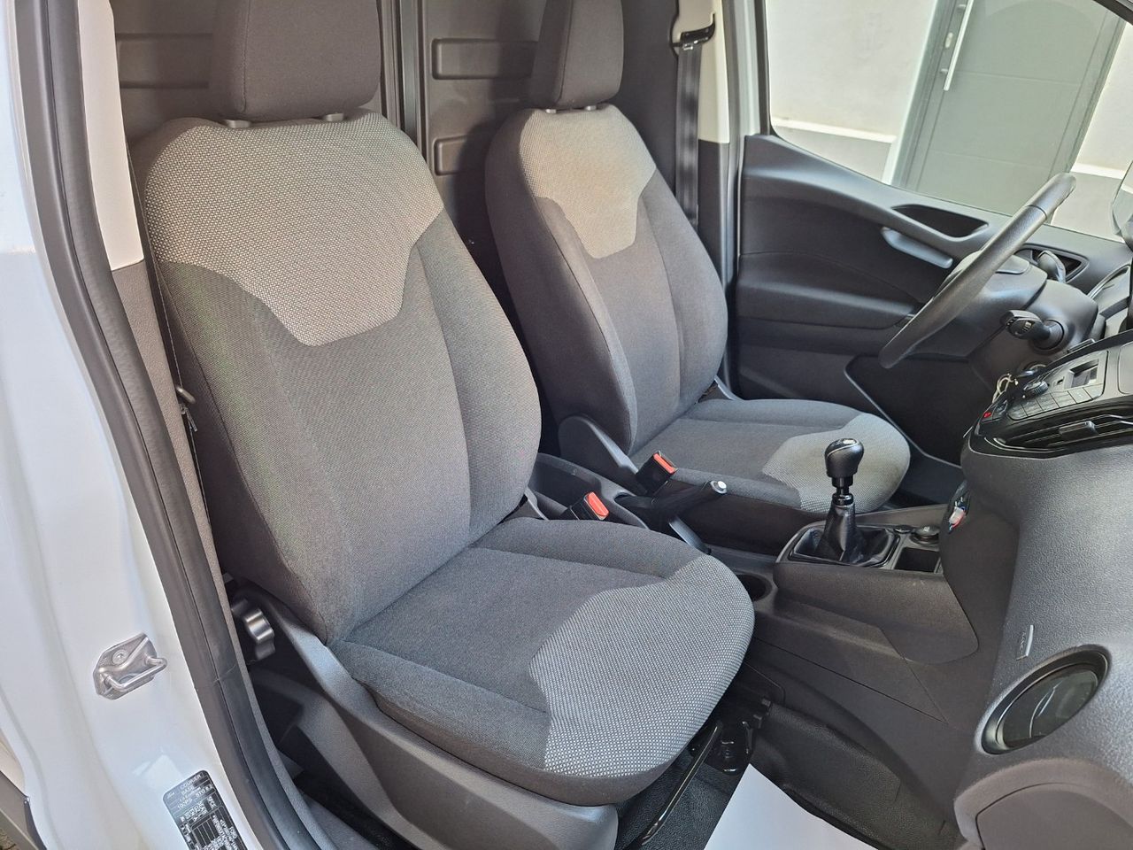 Ford Transit 1.0 Bassis Gasolina con etiq.verde C Euro 6  51.000 Km - Foto 9