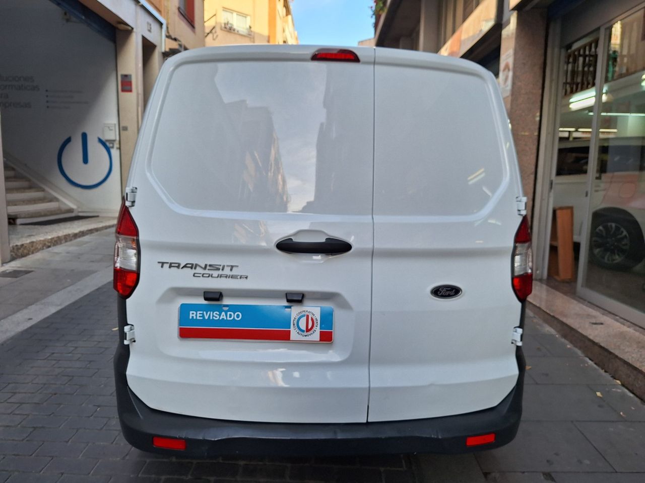 Ford Transit 1.0 Bassis Gasolina con etiq.verde C Euro 6  51.000 Km - Foto 12