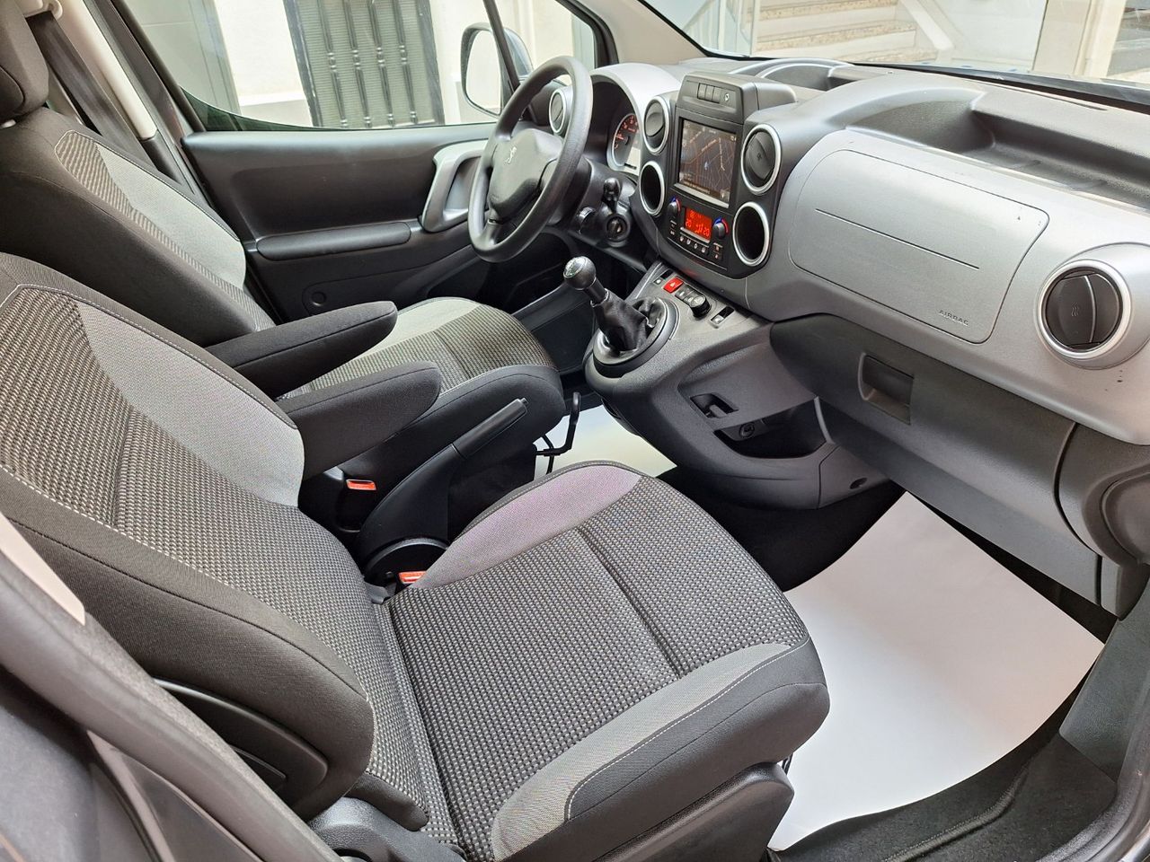 Peugeot Partner Tepee Outdoor 1.2 PureTech 110 Sólo con 30.000 Km. Etiq. Verde C  Euro 6 - Foto 15