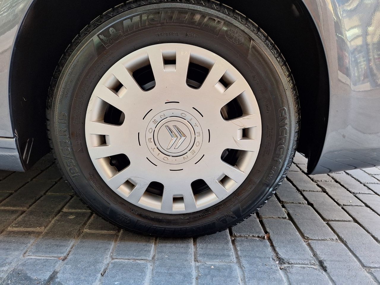 Citroën C4 HDI 90 LX 55.000 Km con libro revisiones - Foto 17