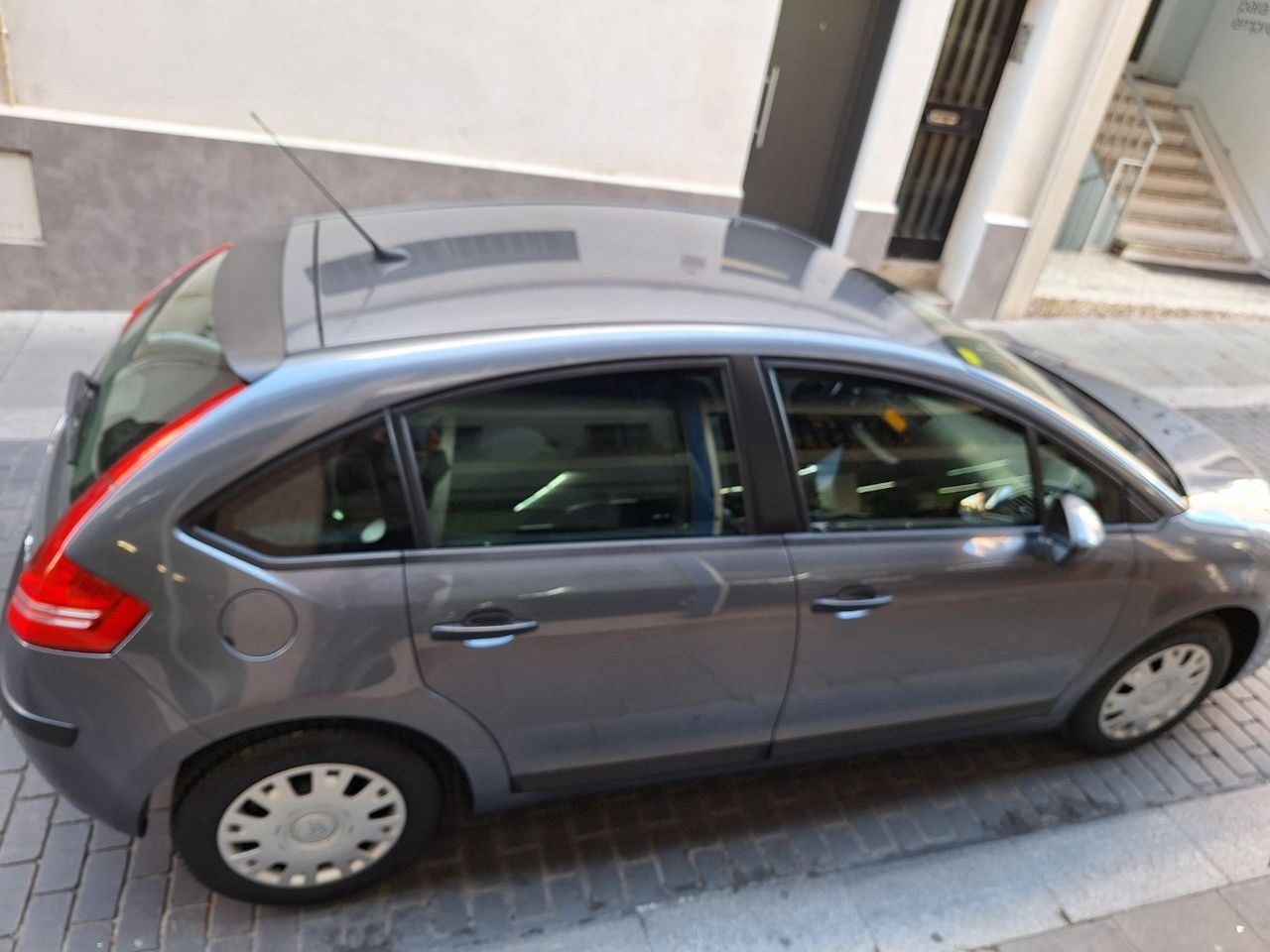 Citroën C4 HDI 90 LX 55.000 Km con libro revisiones - Foto 16