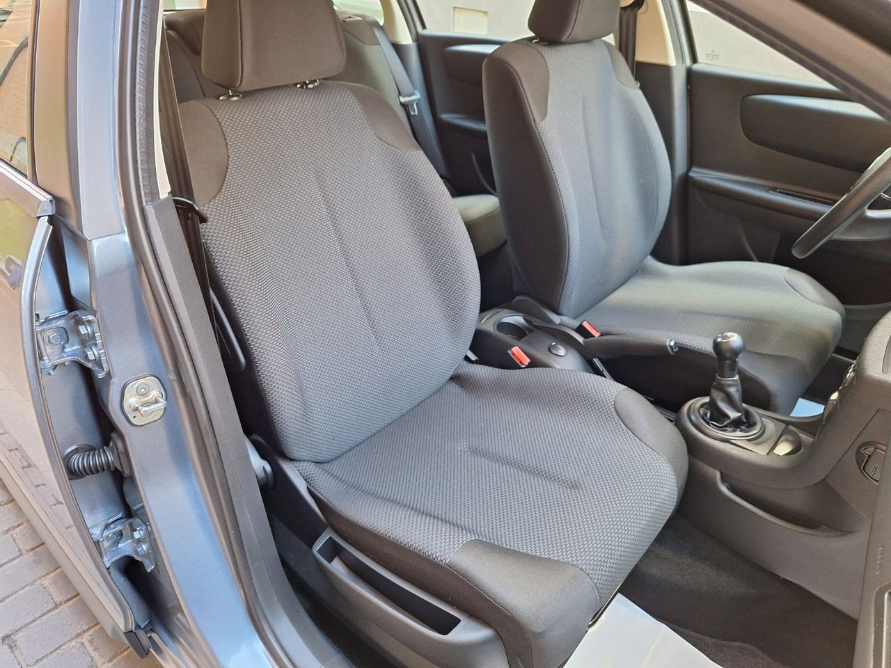 Citroën C4 HDI 90 LX 55.000 Km con libro revisiones - Foto 14