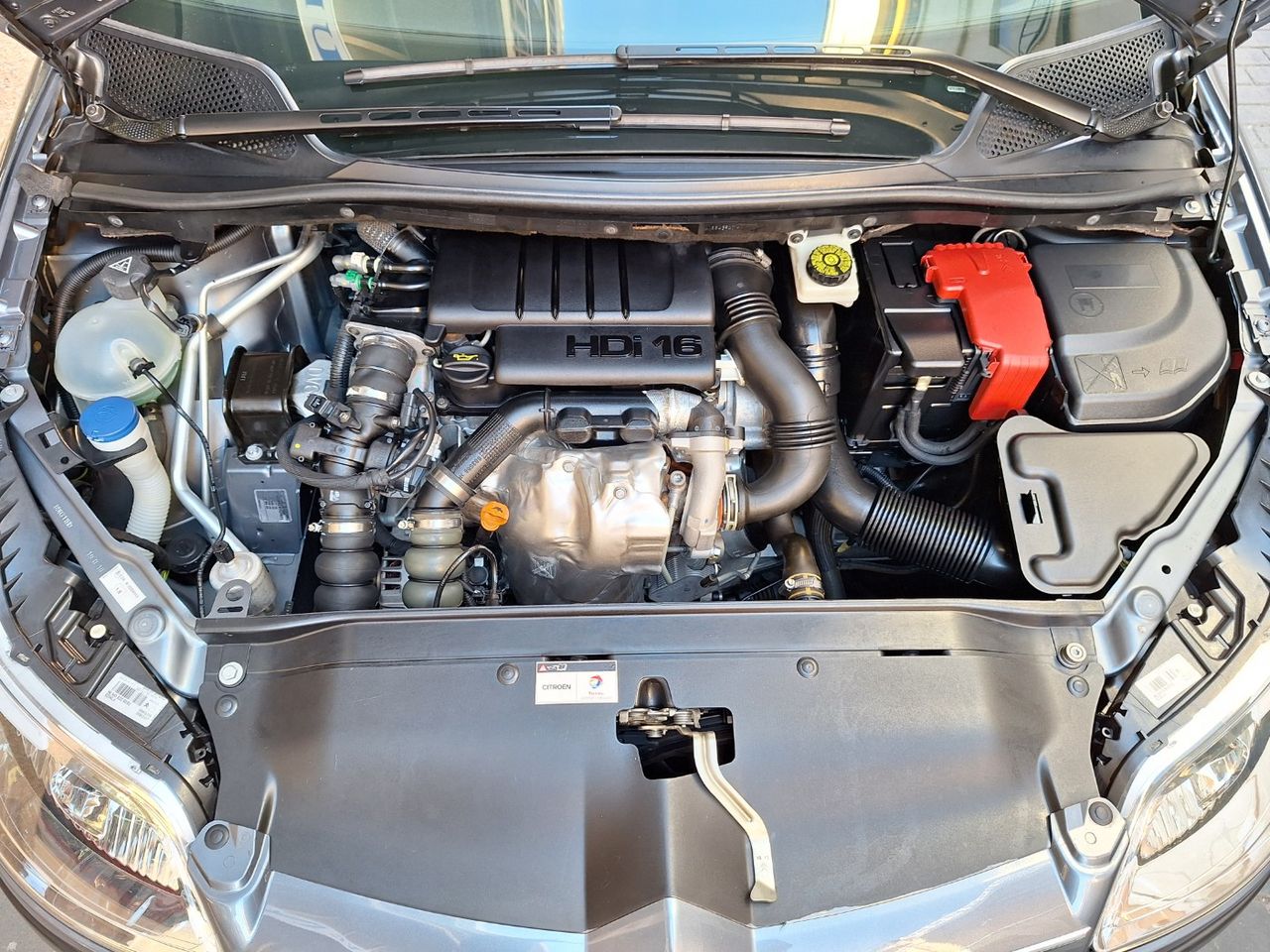 Citroën C4 HDI 90 LX 55.000 Km con libro revisiones - Foto 7