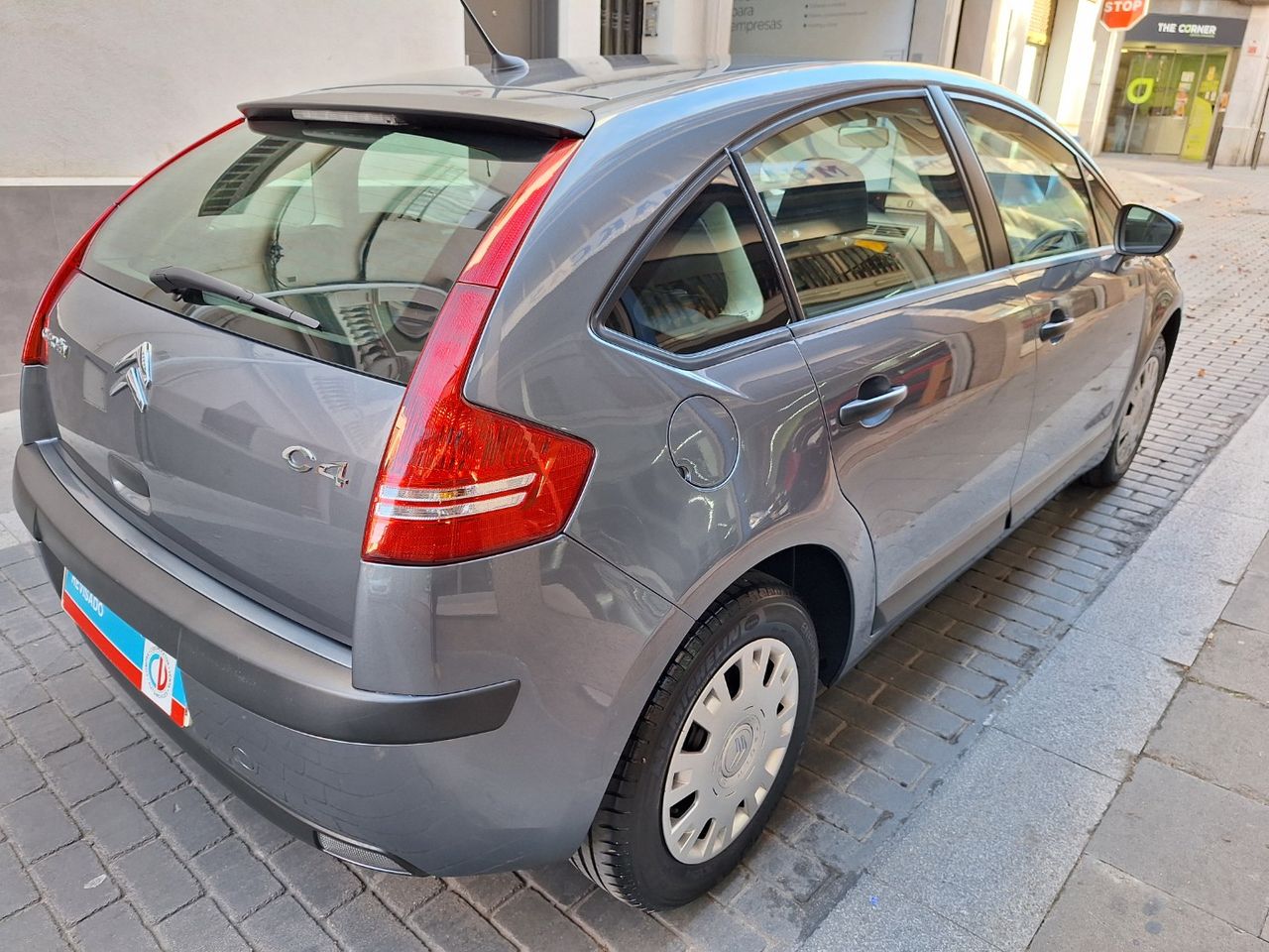 Citroën C4 HDI 90 LX 55.000 Km con libro revisiones - Foto 13