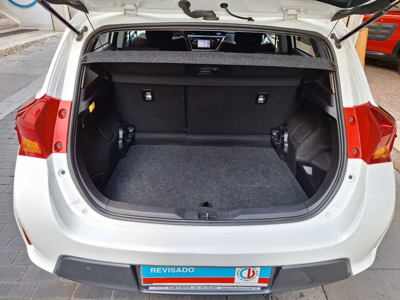 Toyota Auris 1.8 Hybrid mod. Active - Foto 12