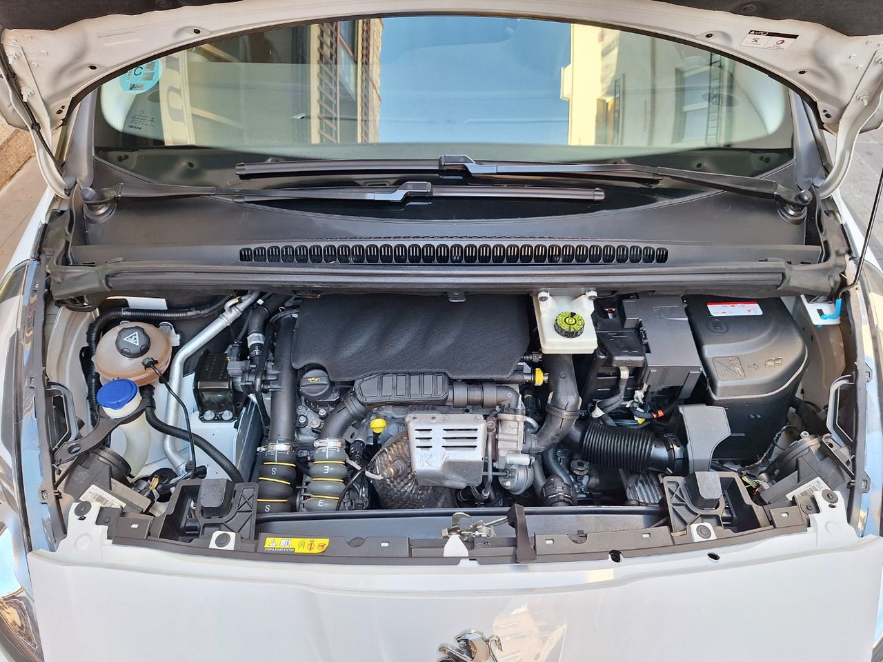 Peugeot 5008 Style 1.2 PureTech 130 7 plazas - Foto 7