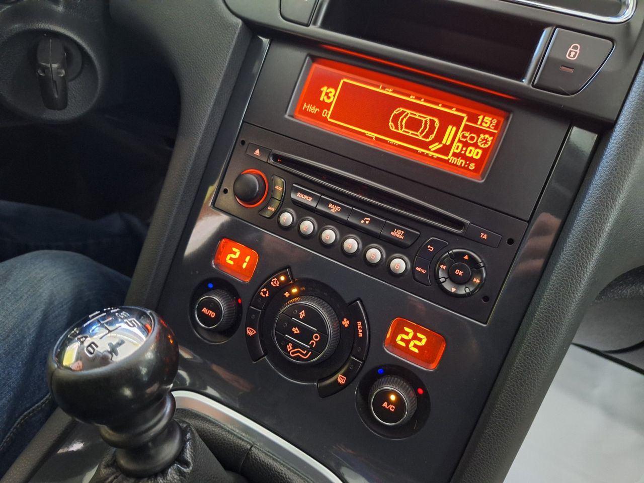 Peugeot 5008 Style 1.2 PureTech 130 7 plazas - Foto 16