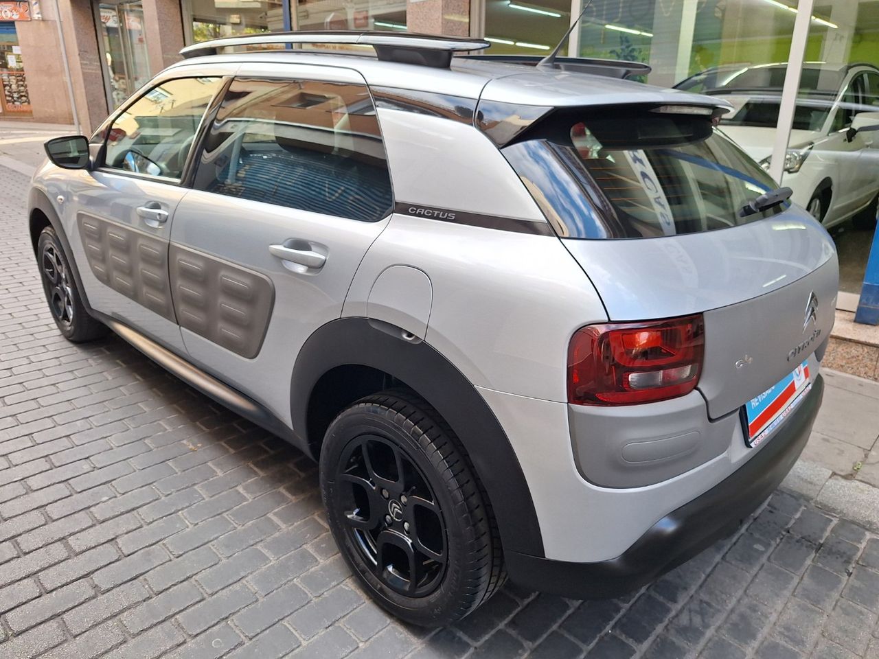 Citroën C4 Cactus PureTech 82 Feel Edition Silver - Foto 10