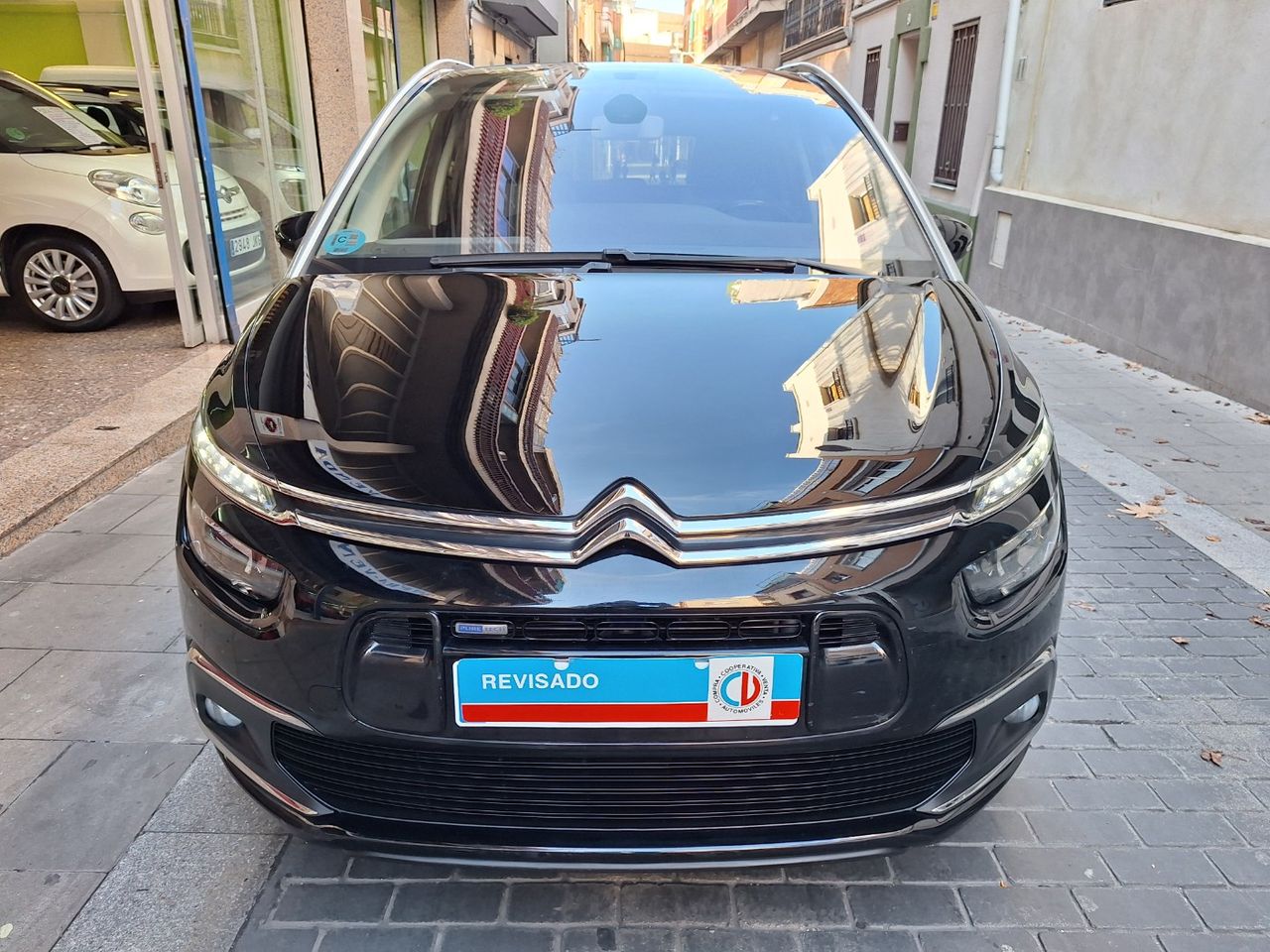 Citroën Grand C4 Picasso 1.2 Mod. Feel 7 plazas Etiq. verde C Euro 6 - Foto 4