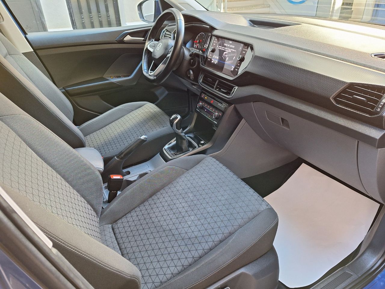 Volkswagen T-Cross Advance 1.0 TSI 70 kW (95 CV) Etiq. verde C  Euro 6 - Foto 3