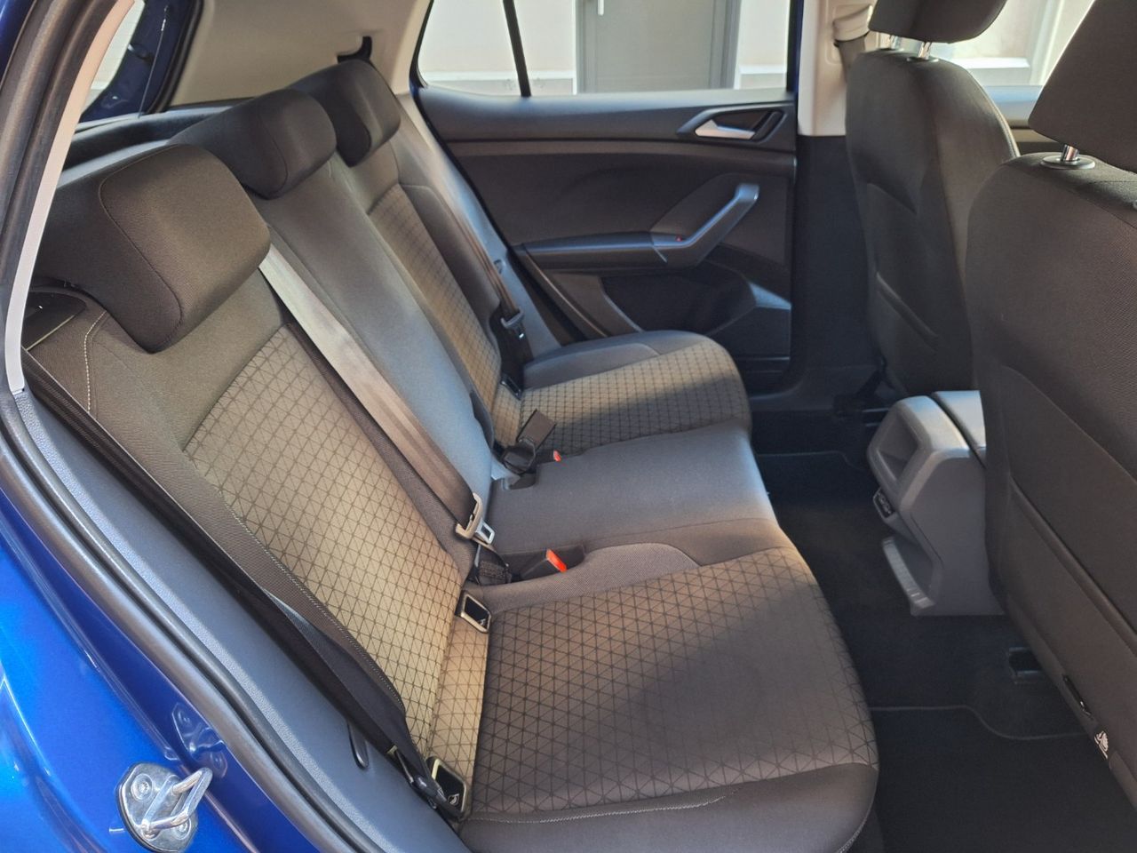 Volkswagen T-Cross Advance 1.0 TSI 70 kW (95 CV) Etiq. verde C  Euro 6 - Foto 11