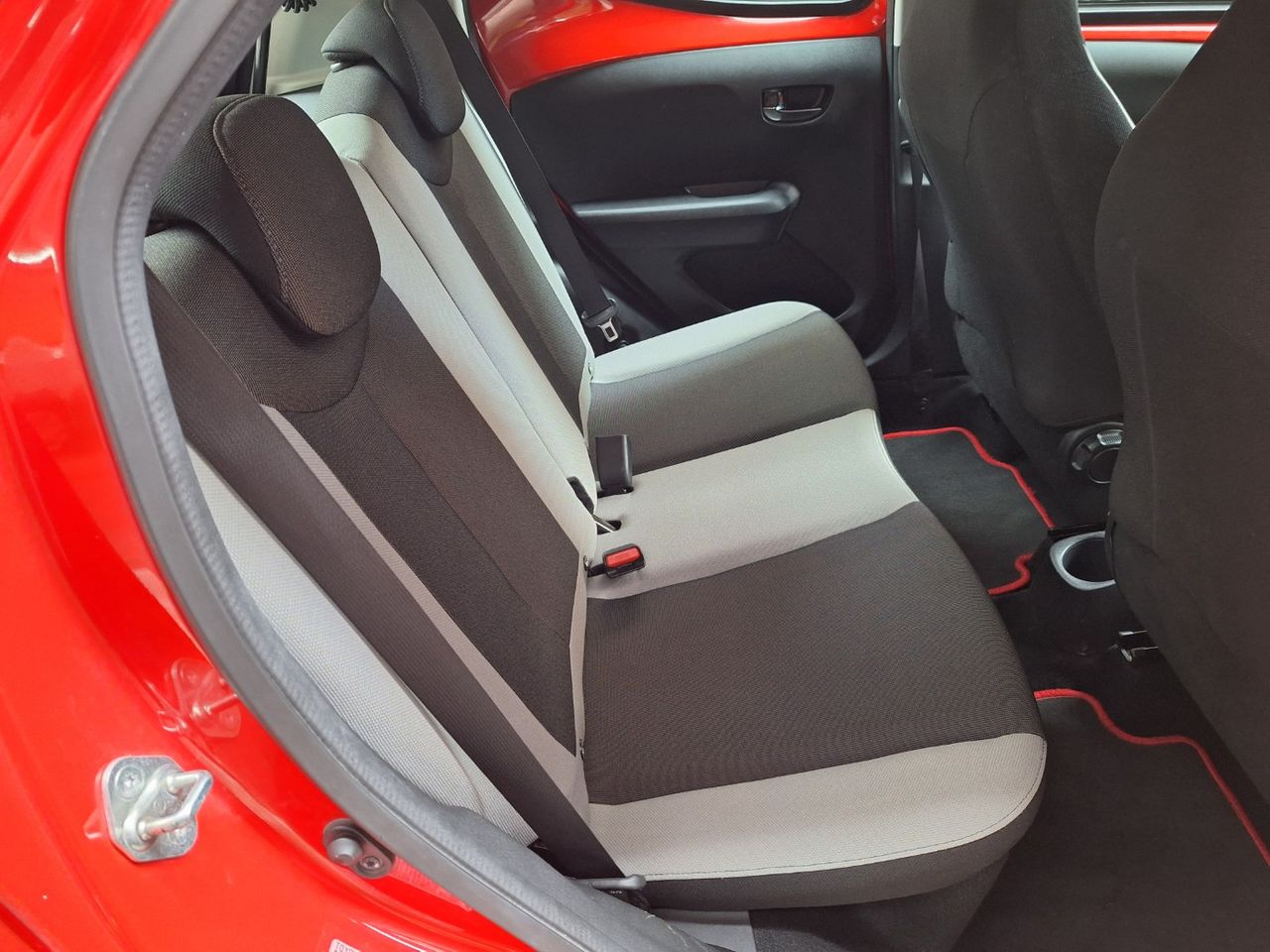 Toyota Aygo Aygo 1.0 Automático Etiq. verde C  Euro 6W - Foto 8