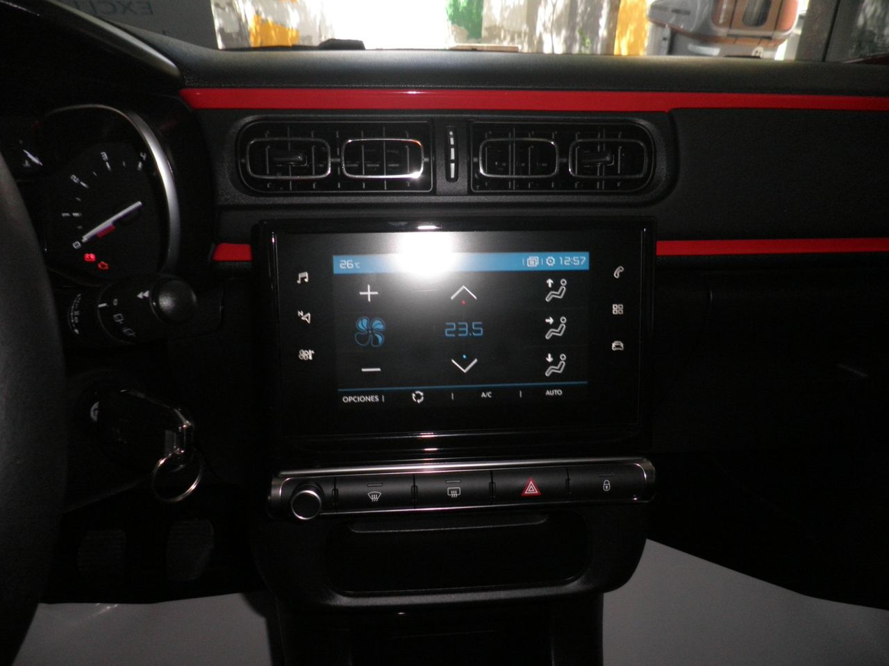 Citroën C3 PureTech 83 Feel Gasolina 11.000 Km Libro de revis. - Foto 19