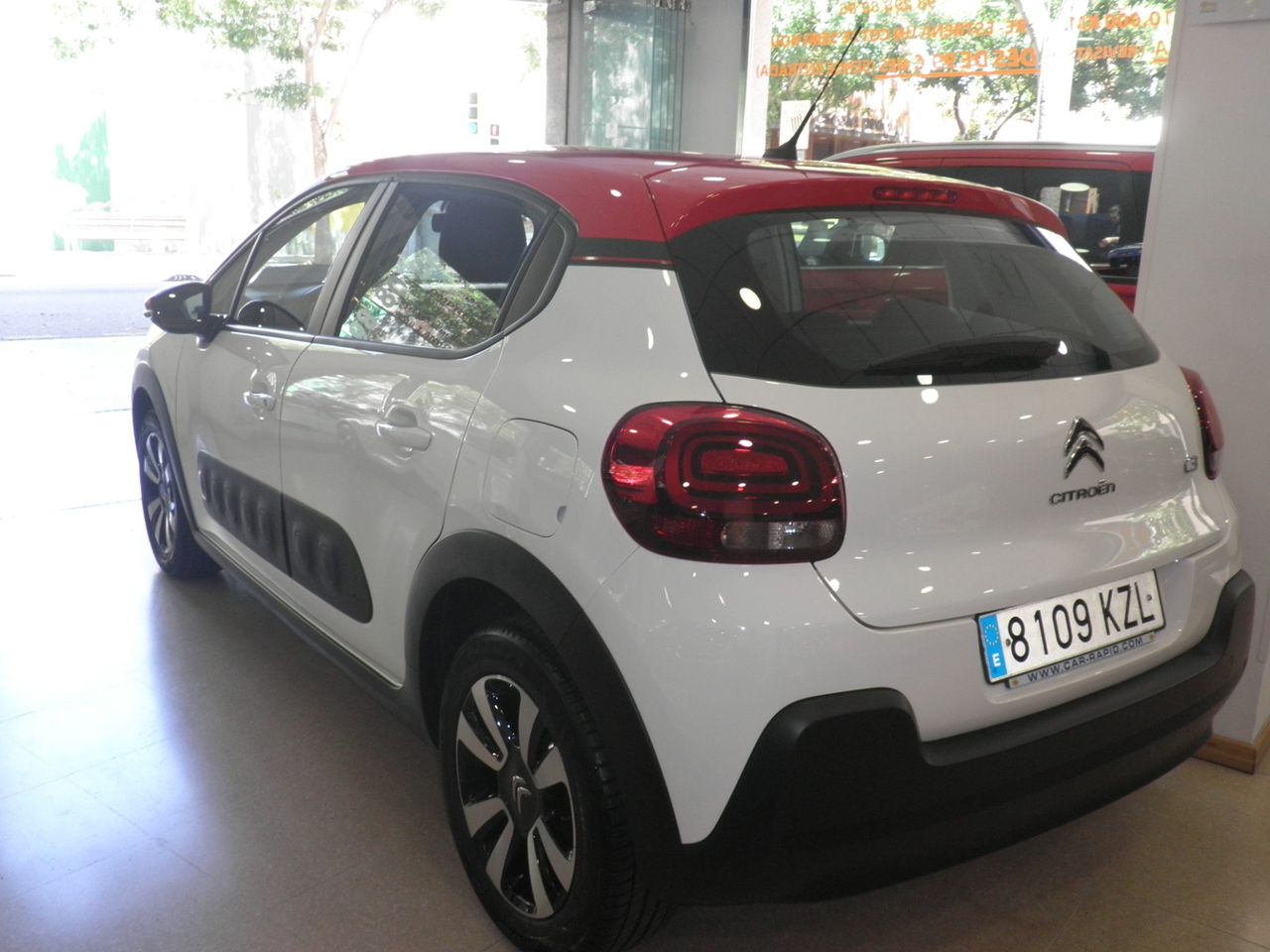 Citroën C3 PureTech 83 Feel Gasolina 11.000 Km Libro de revis. - Foto 8