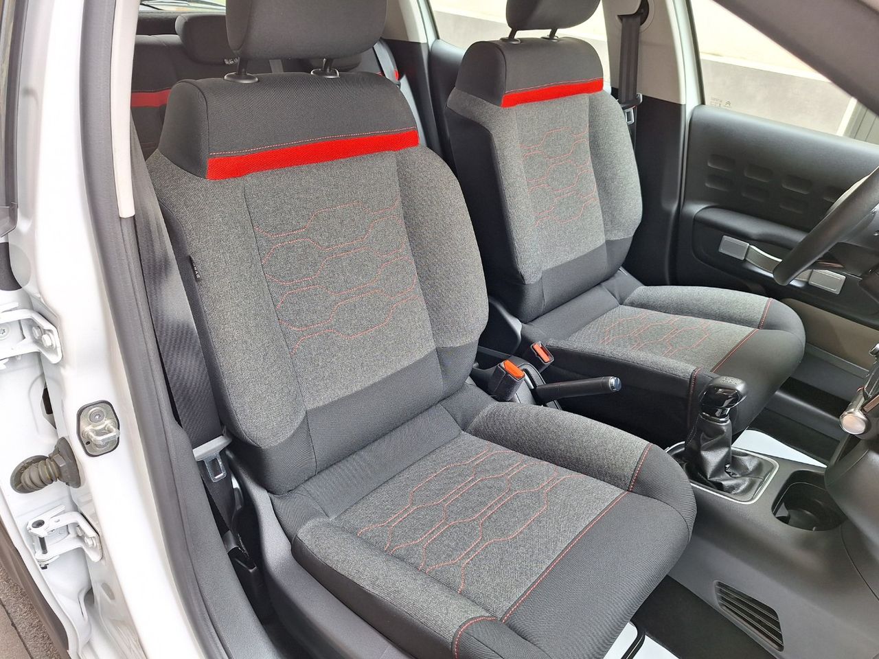 Citroën C3 PureTech 83 Feel Gasolina 11.000 Km Libro de revis. - Foto 18