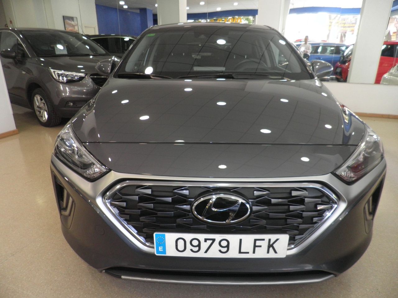 Hyundai IONIQ Híbrido 1.6 GDI 104 kW (141 CV) DCT Klass Etiq. ECO Euro 6 DG - Foto 4