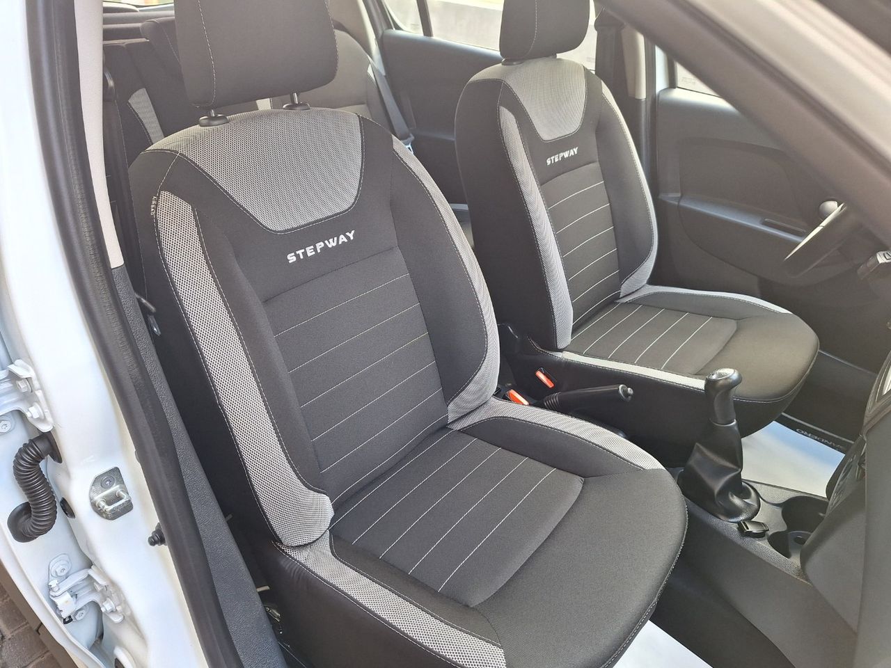 Dacia Sandero Stepway TCE 66 kW (90 CV) Etiq. verde C  Euro 6 - Foto 6