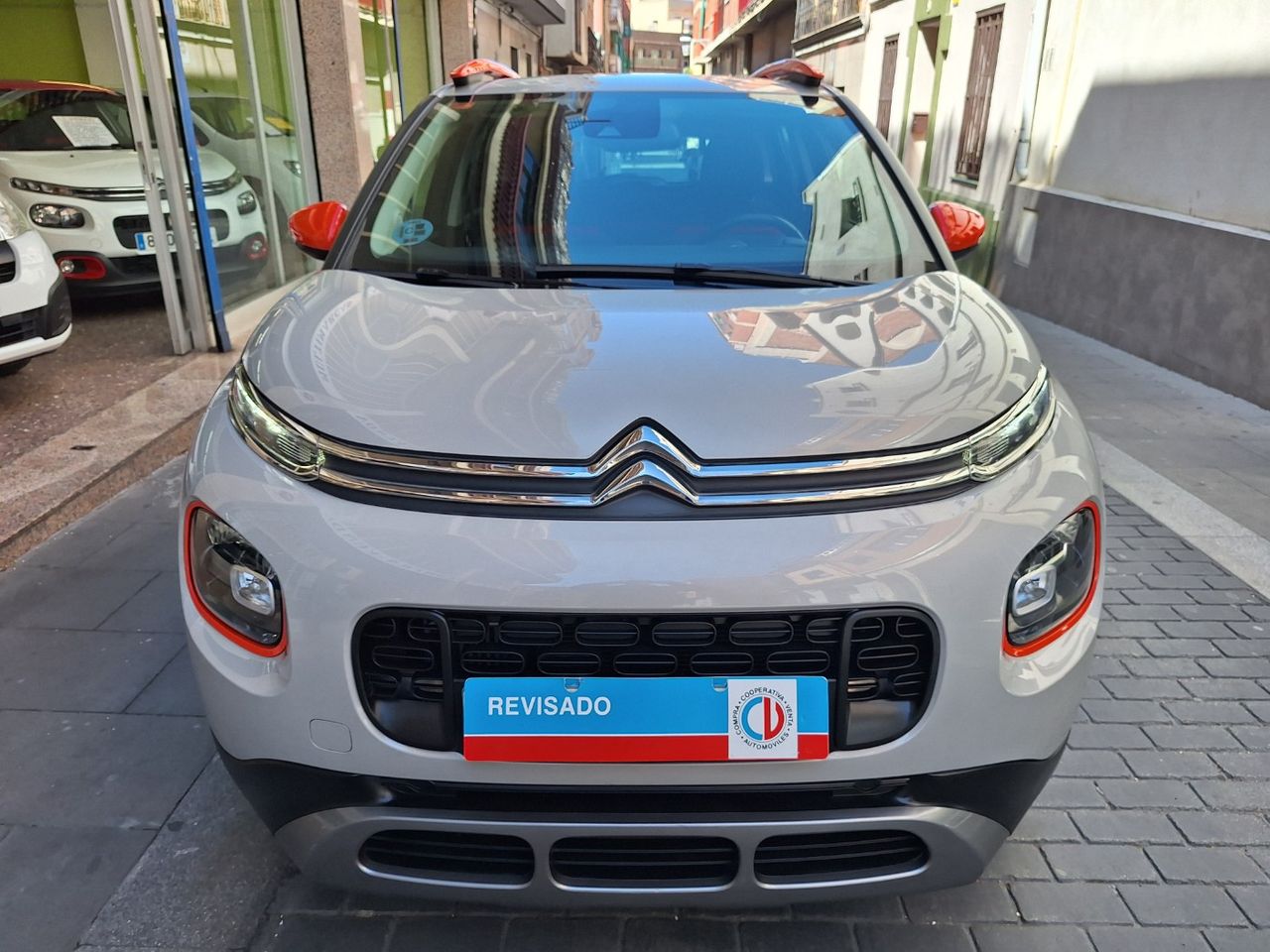 Citroën C3 Aircross PureTech 110 S&S Shine Etiq. verde C  Euro 6 - Foto 4