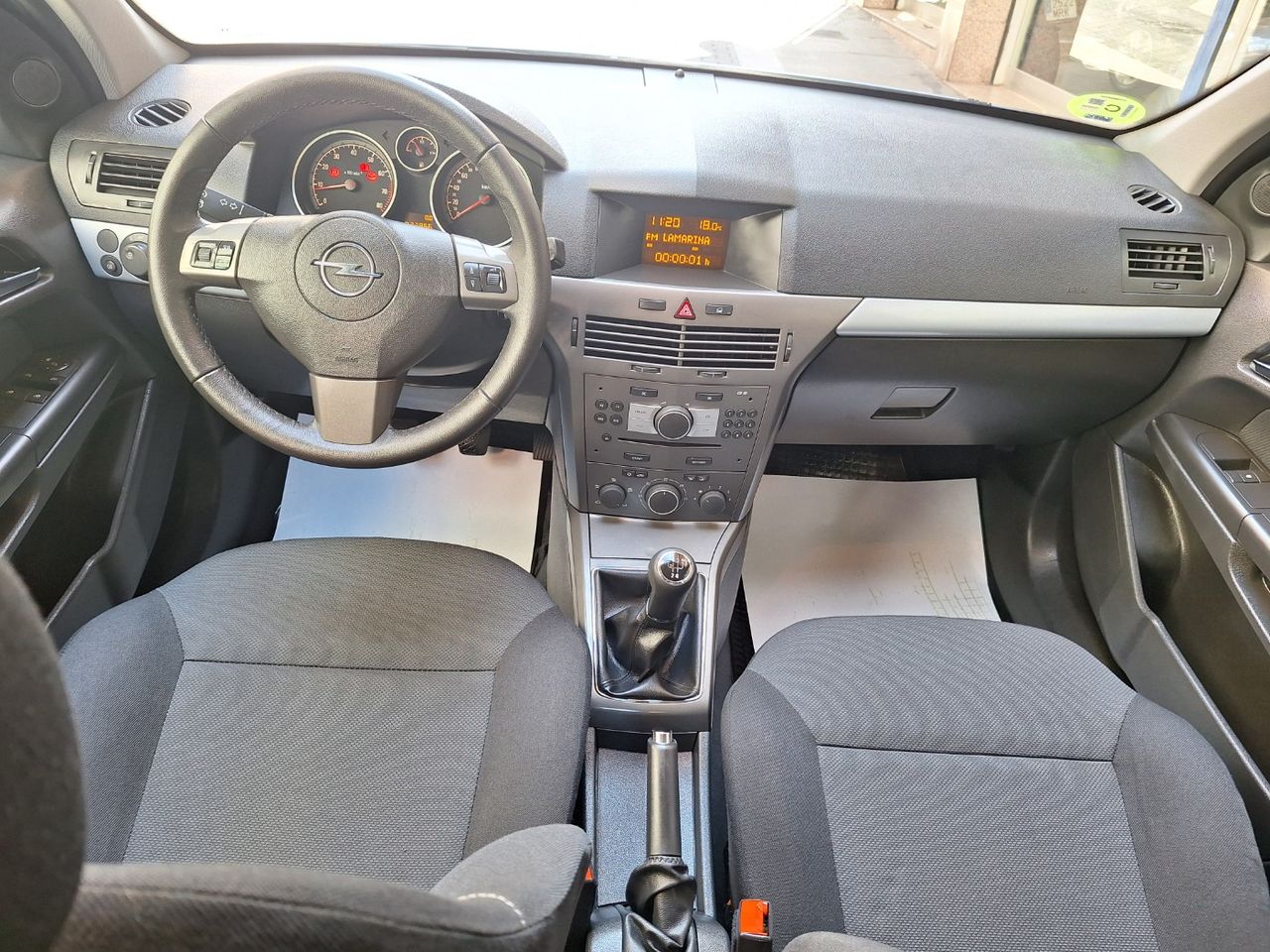 Opel Astra 5p Sport 1.6 16V Exclusivo 22.000 Km. - Foto 5