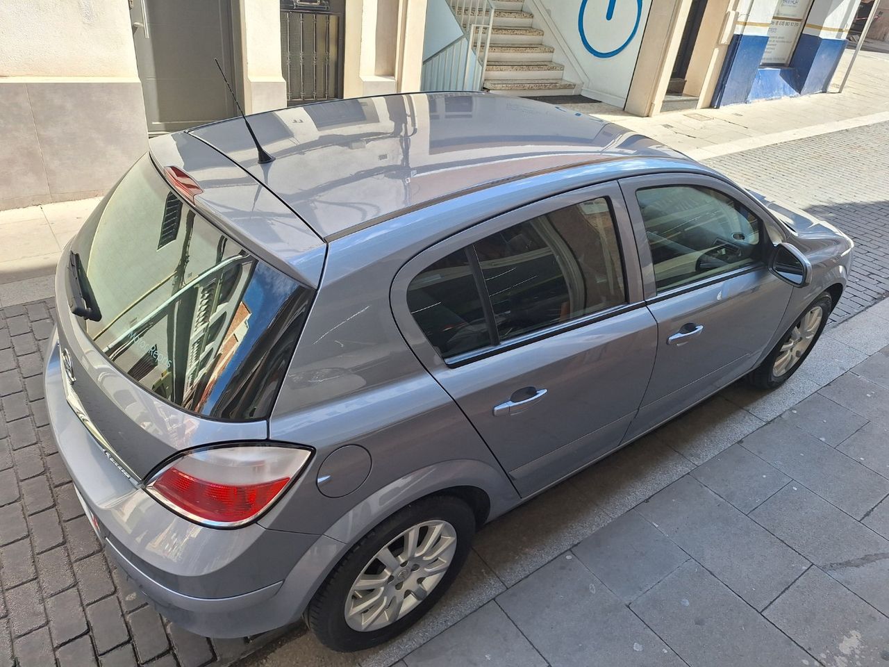 Opel Astra 5p Sport 1.6 16V Exclusivo 22.000 Km. - Foto 15