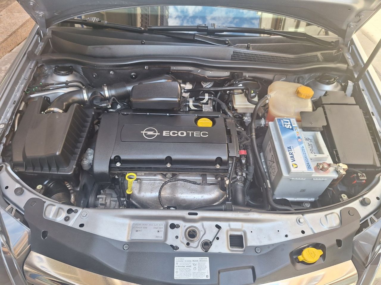 Opel Astra 5p Sport 1.6 16V Exclusivo 22.000 Km. - Foto 7