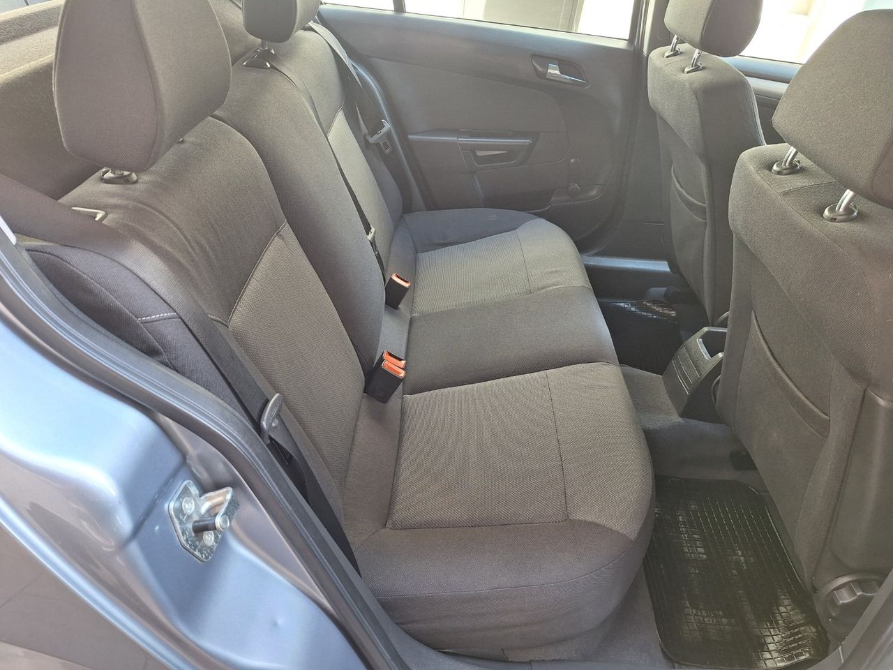 Opel Astra 5p Sport 1.6 16V Exclusivo 22.000 Km. - Foto 10