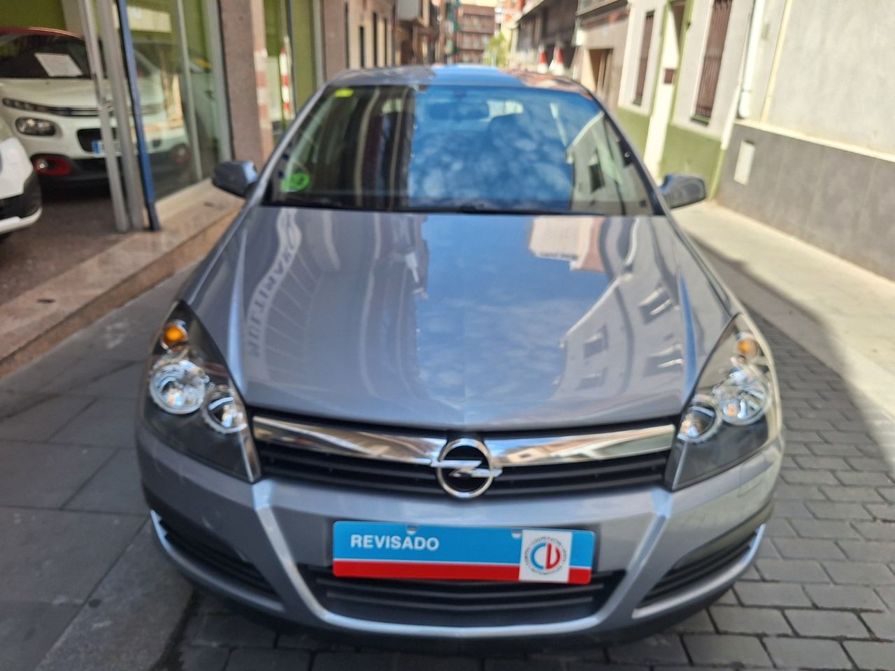 Opel Astra 5p Sport 1.6 16V Exclusivo 22.000 Km. - Foto 4