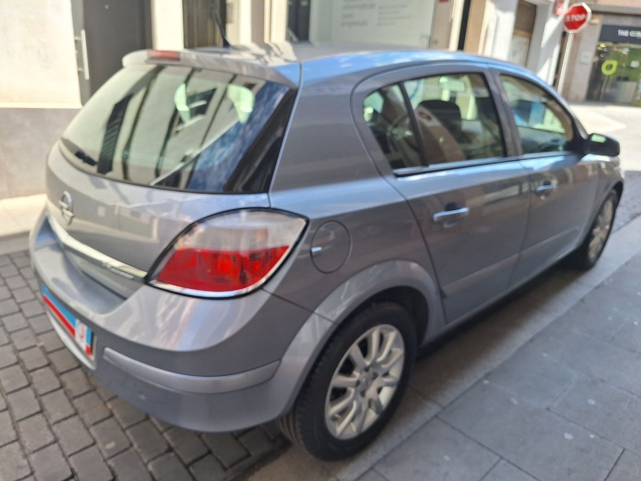 Opel Astra 5p Sport 1.6 16V Exclusivo 22.000 Km. - Foto 8