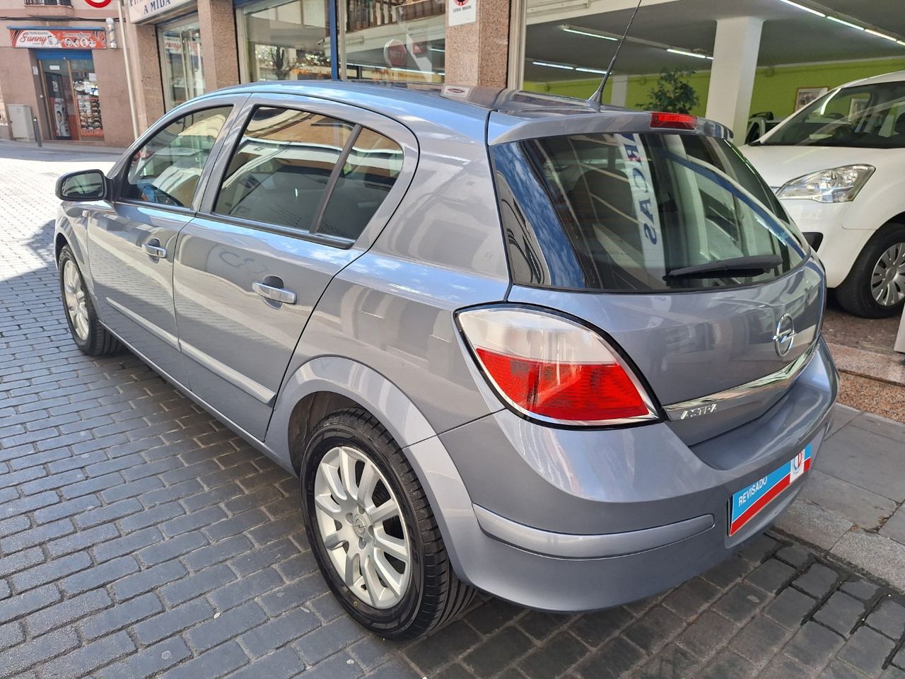 Opel Astra 5p Sport 1.6 16V Exclusivo 22.000 Km. - Foto 13