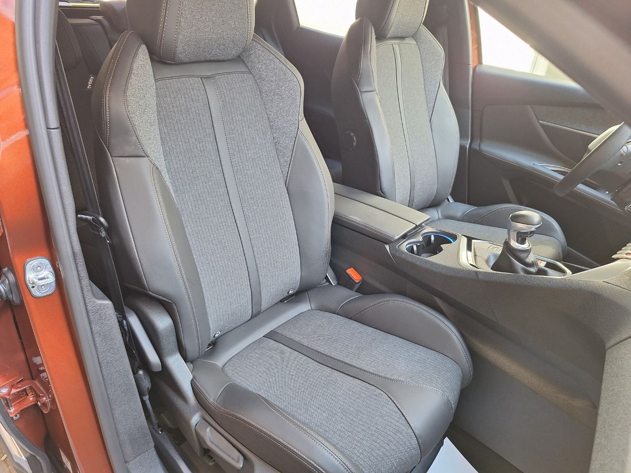 Peugeot 3008 GT LINE exclusivo 2.100 Km Libro de revisiones - Foto 10