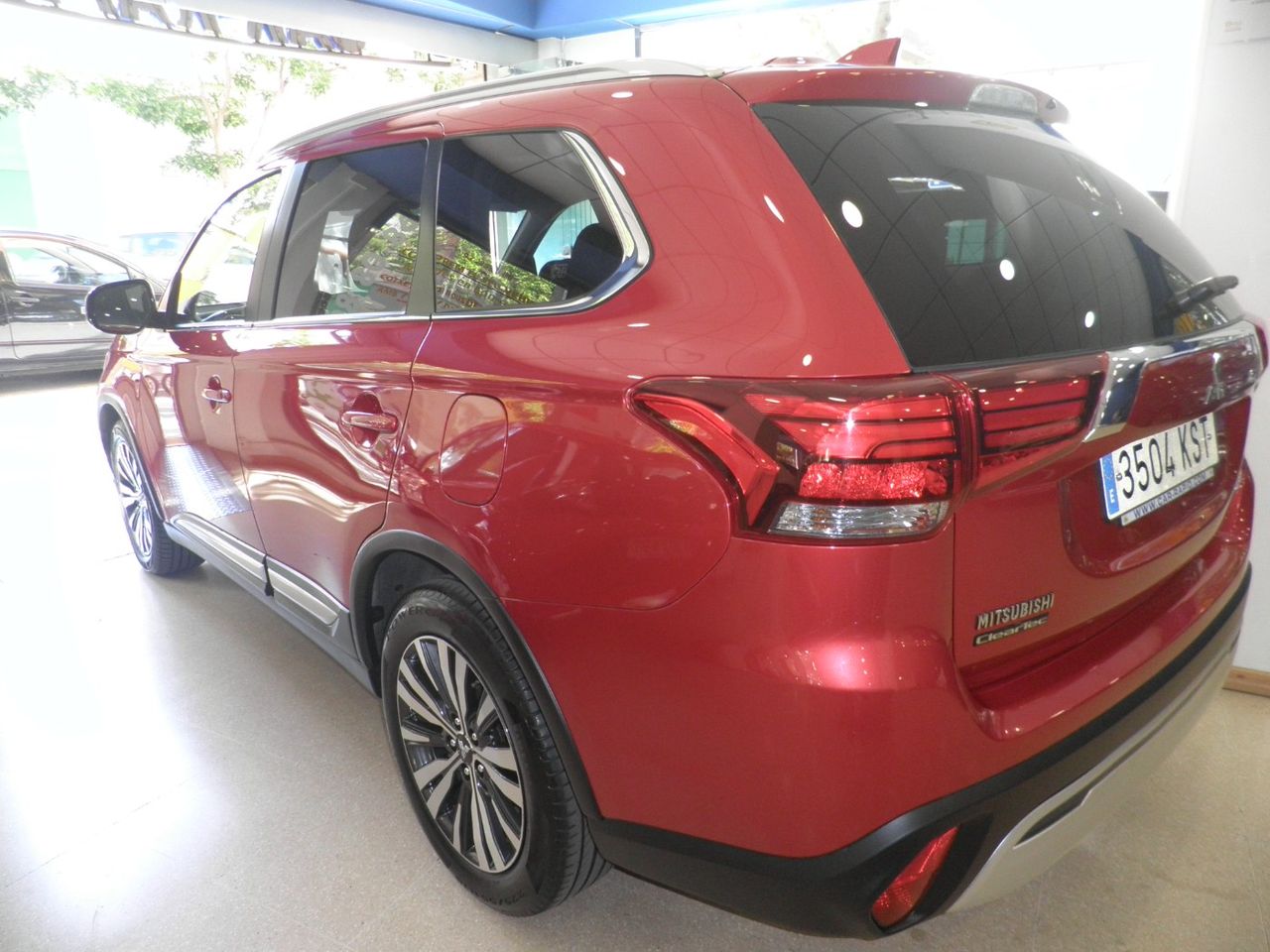 Mitsubishi Outlander 200 MPI CVT Motion 2WD 7 plazas sólo 59.000 Km - Foto 9