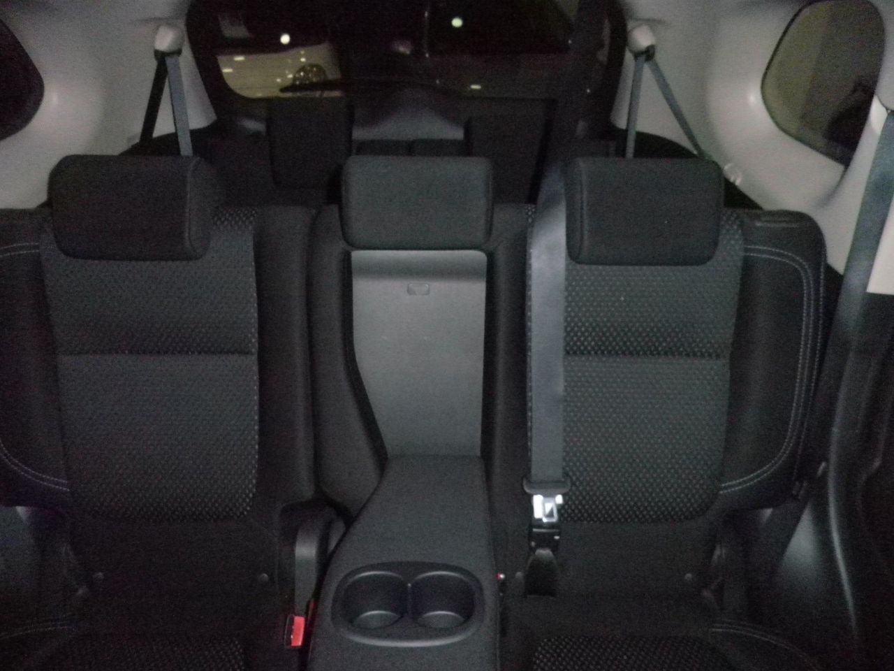 Mitsubishi Outlander 200 MPI CVT Motion 2WD 7 plazas sólo 59.000 Km - Foto 17