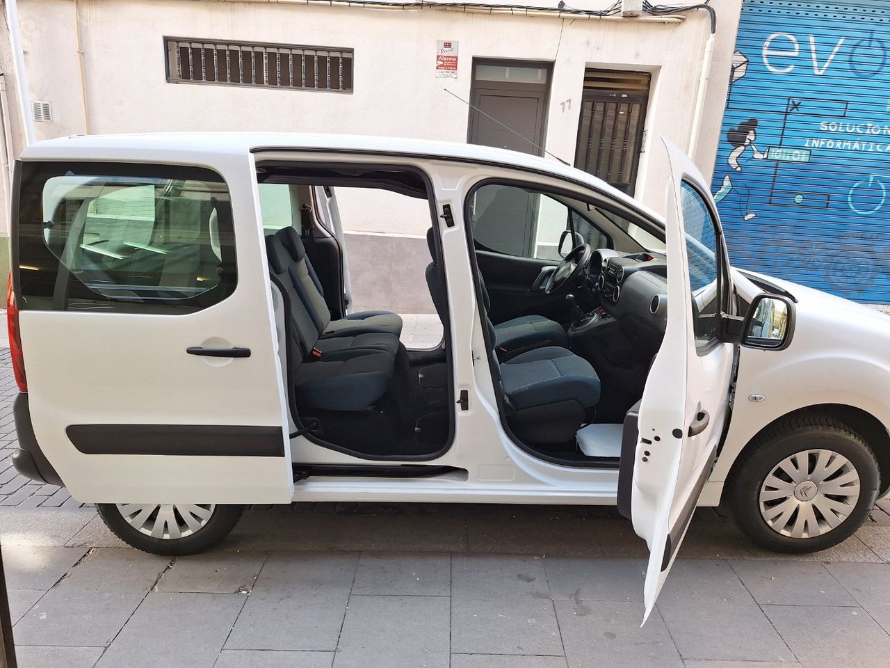 Citroën Berlingo Multispace Feel PureTech 110 S&S un solo propietario - Foto 19