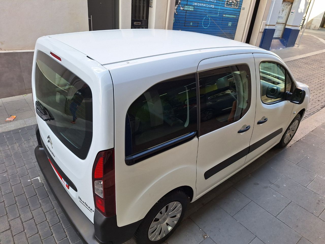 Citroën Berlingo Multispace Feel PureTech 110 S&S un solo propietario - Foto 14