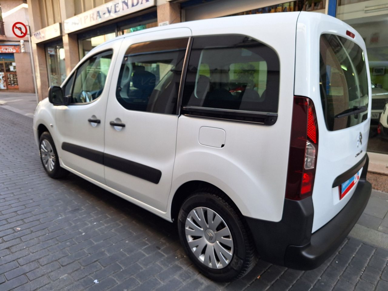 Citroën Berlingo Multispace Feel PureTech 110 S&S un solo propietario - Foto 8