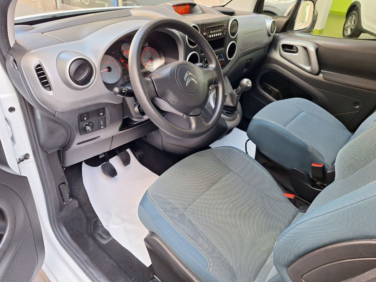 Citroën Berlingo Multispace Feel PureTech 110 S&S un solo propietario - Foto 3