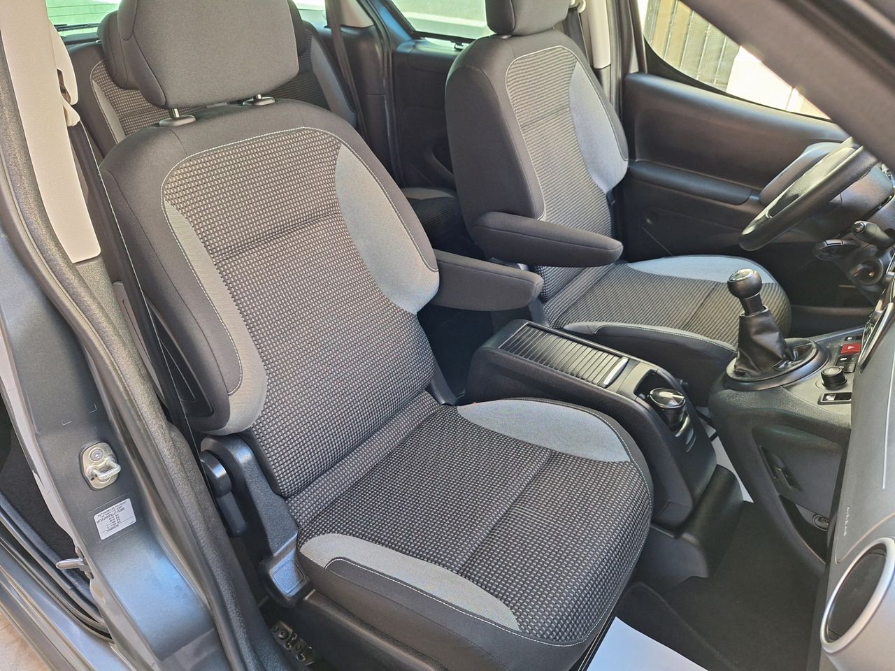 Peugeot Partner Partner Tepee Outdoor 1.2 PureTech 110 - Foto 13