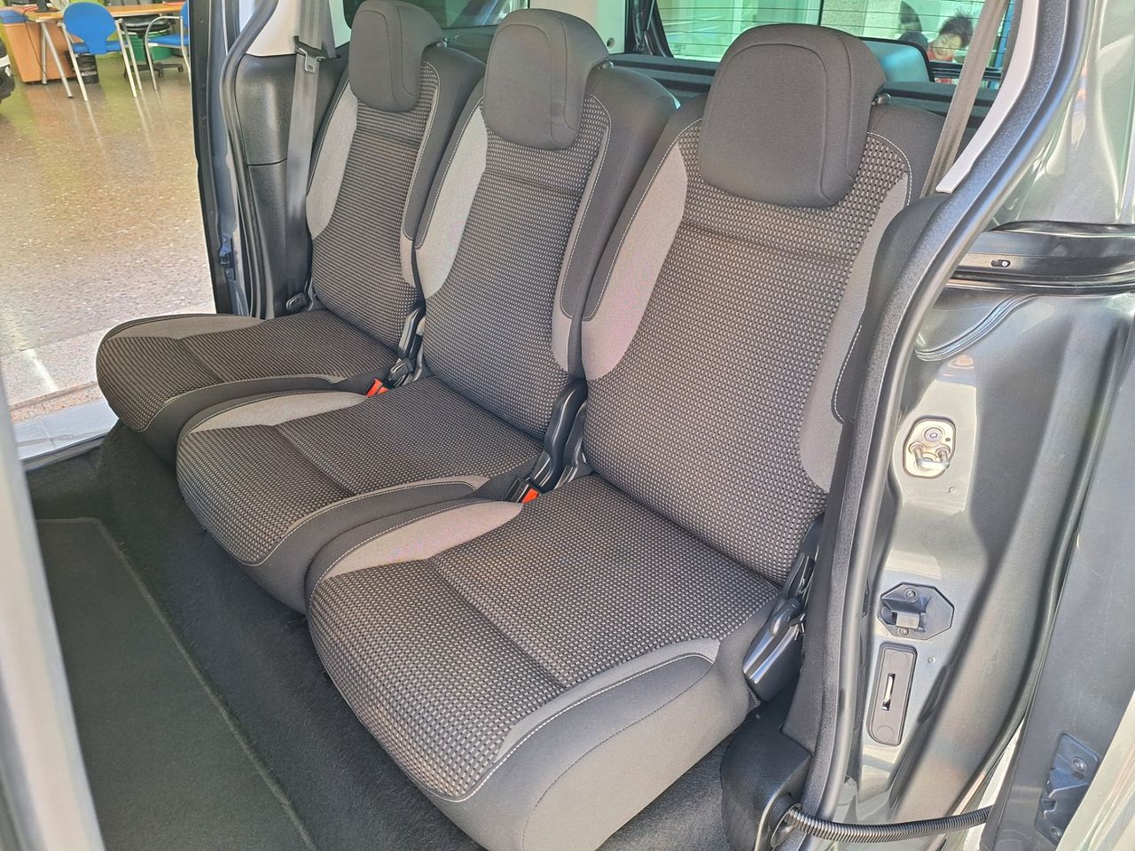 Peugeot Partner Partner Tepee Outdoor 1.2 PureTech 110 - Foto 15