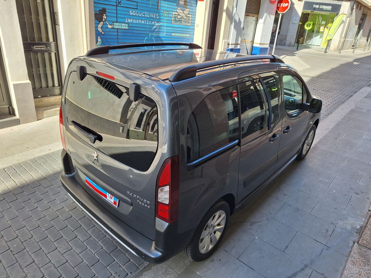 Peugeot Partner Partner Tepee Outdoor 1.2 PureTech 110 - Foto 16