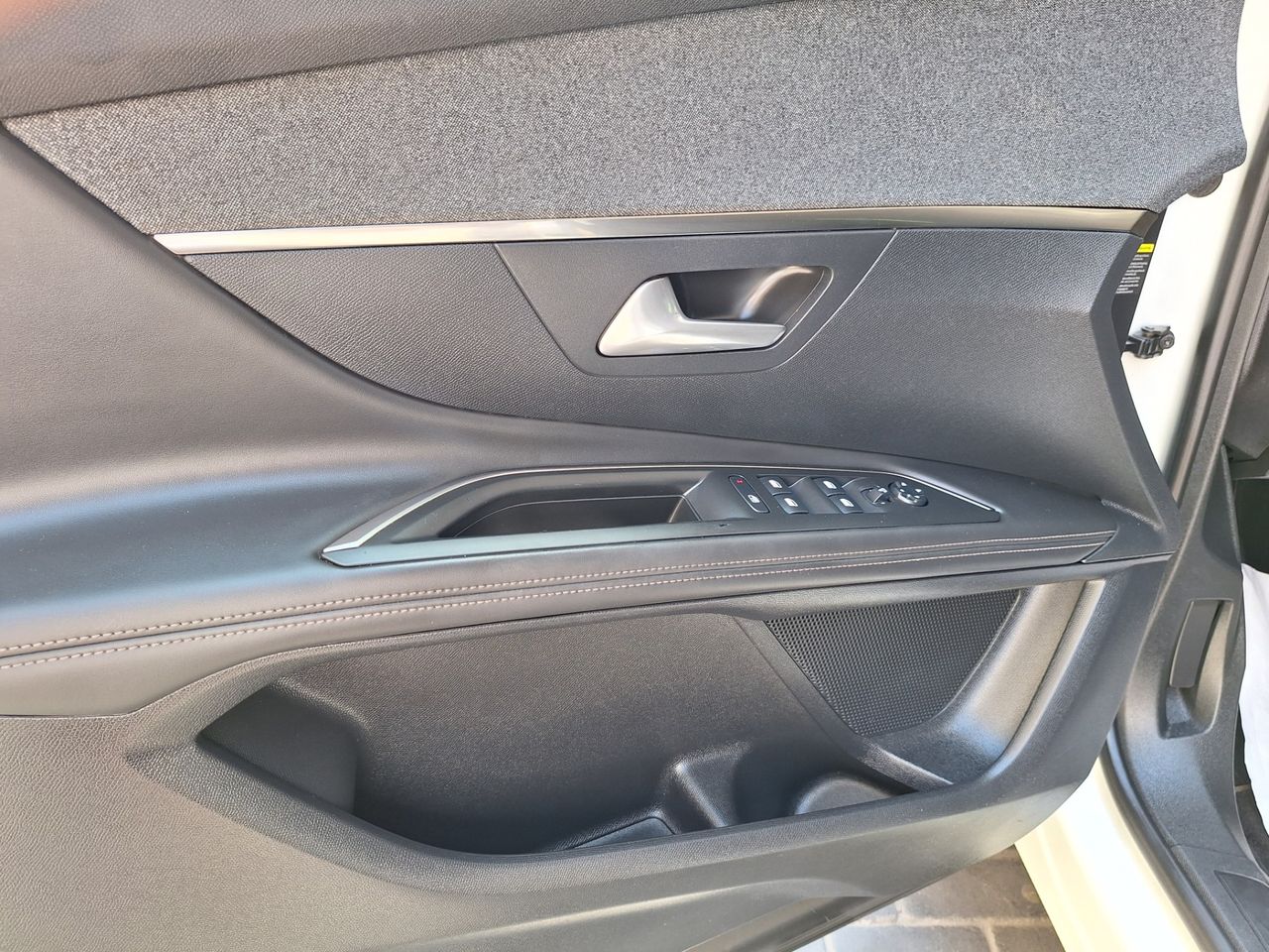 Peugeot 3008 Allure 1.2 PureTech 130 S&S - Foto 18