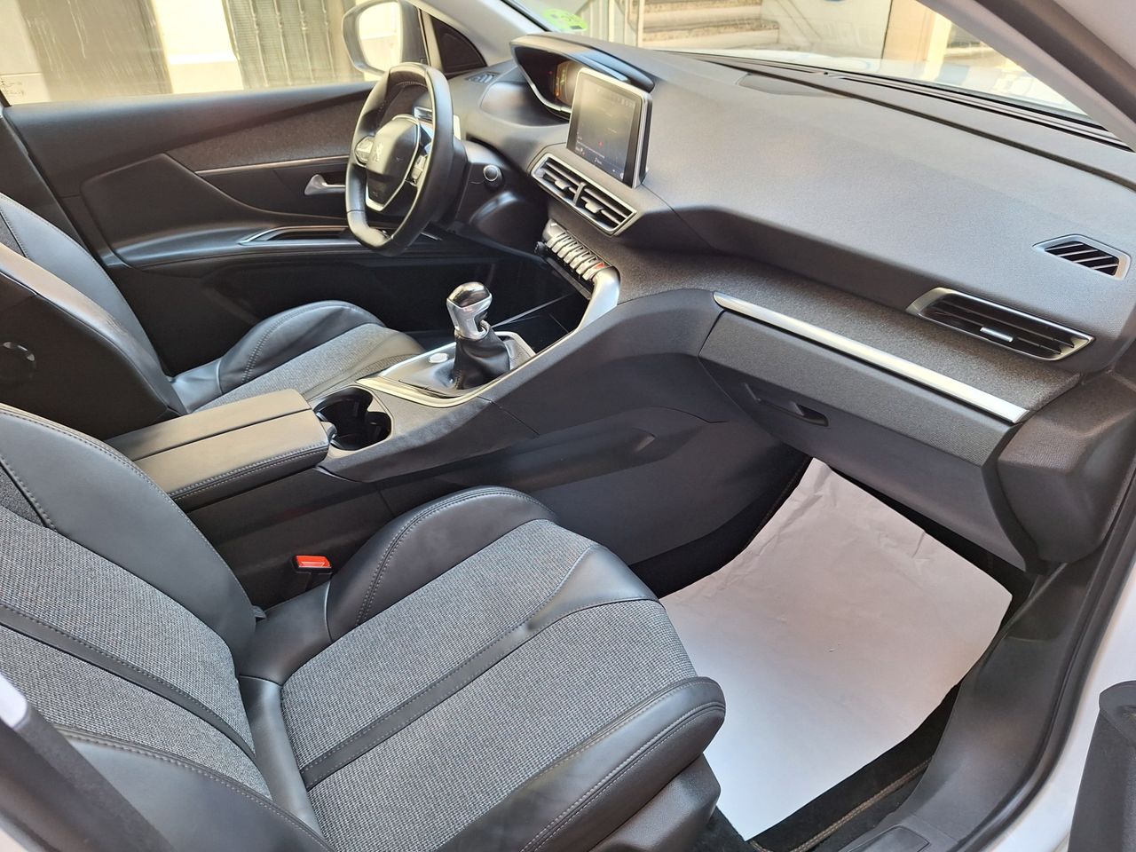 Peugeot 3008 Allure 1.2 PureTech 130 S&S - Foto 7