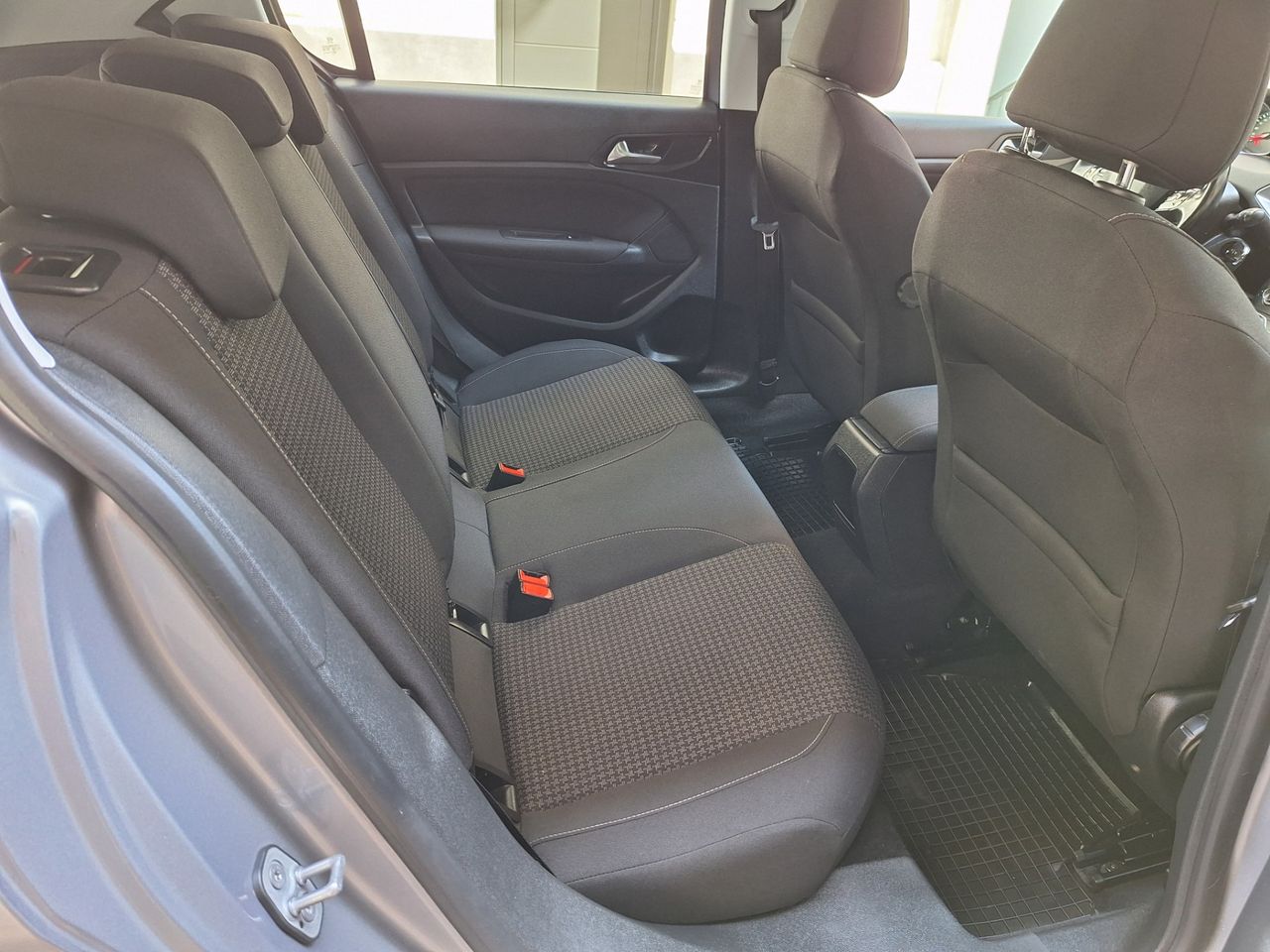 Peugeot 308 5p Style 1.2 PureTech 110 S&S - Foto 7