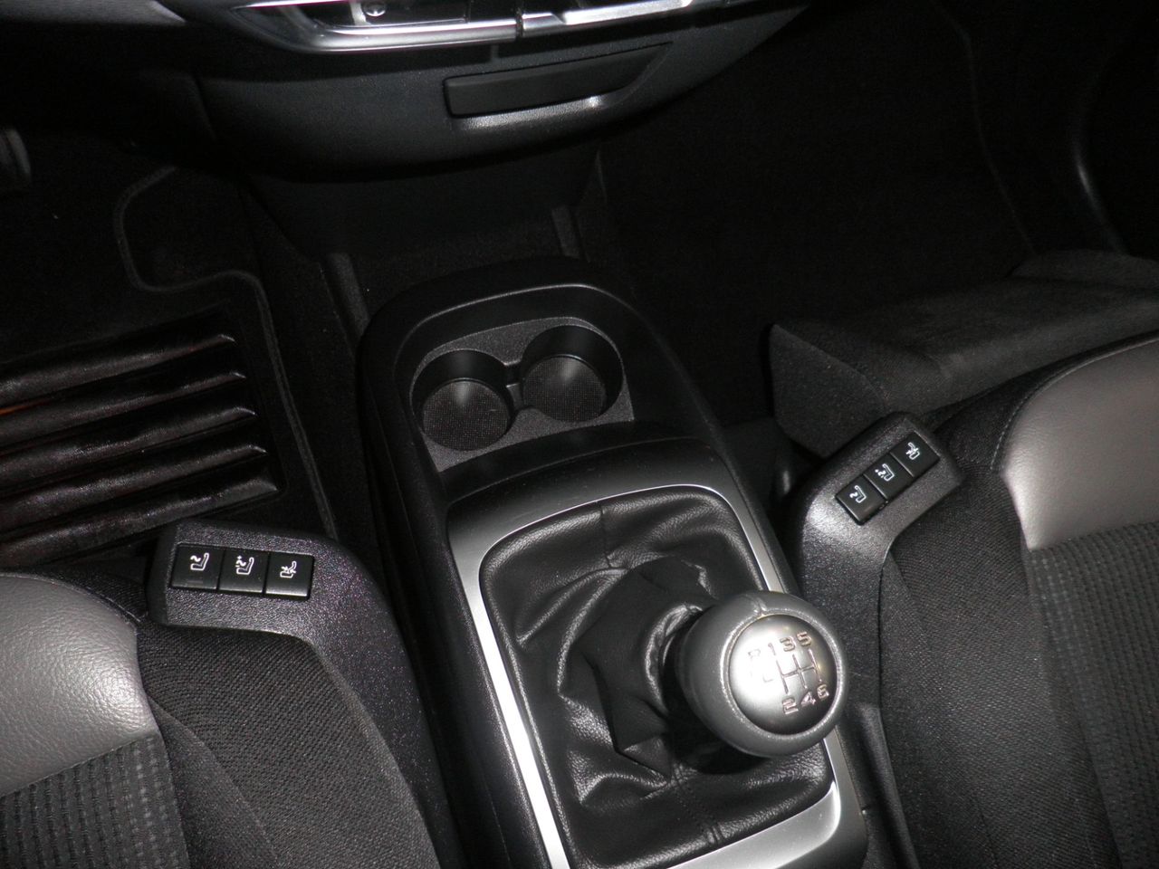 Citroën C4 Picasso PureTech 130 S&S Shine - Foto 17