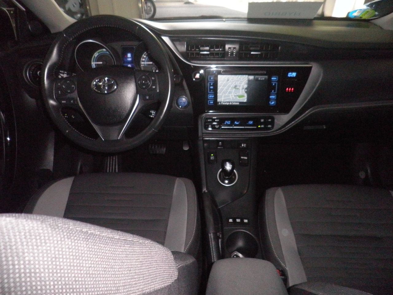 Toyota Auris 140H e-CVT Active - Foto 12