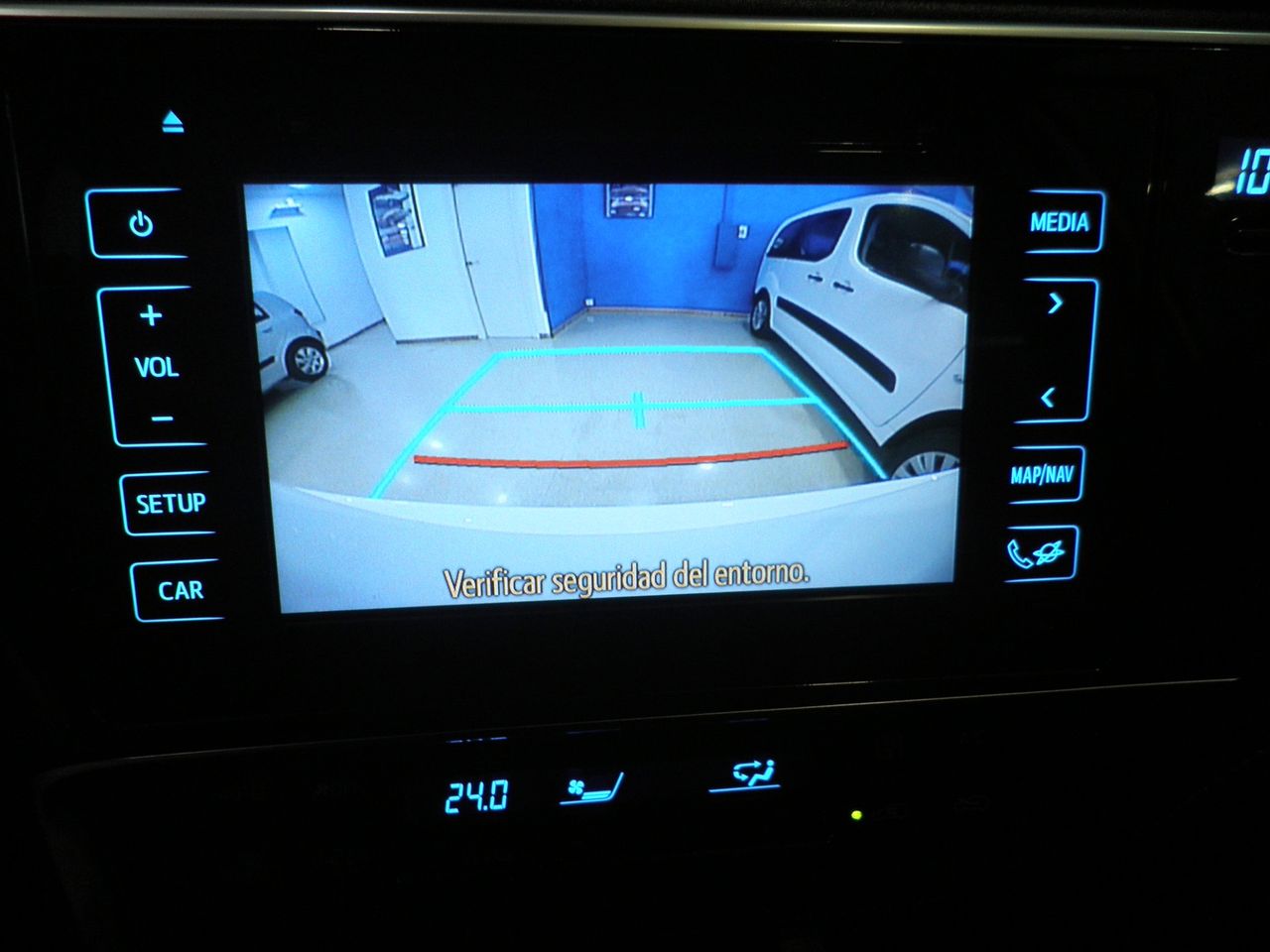 Toyota Auris 140H e-CVT Active - Foto 13