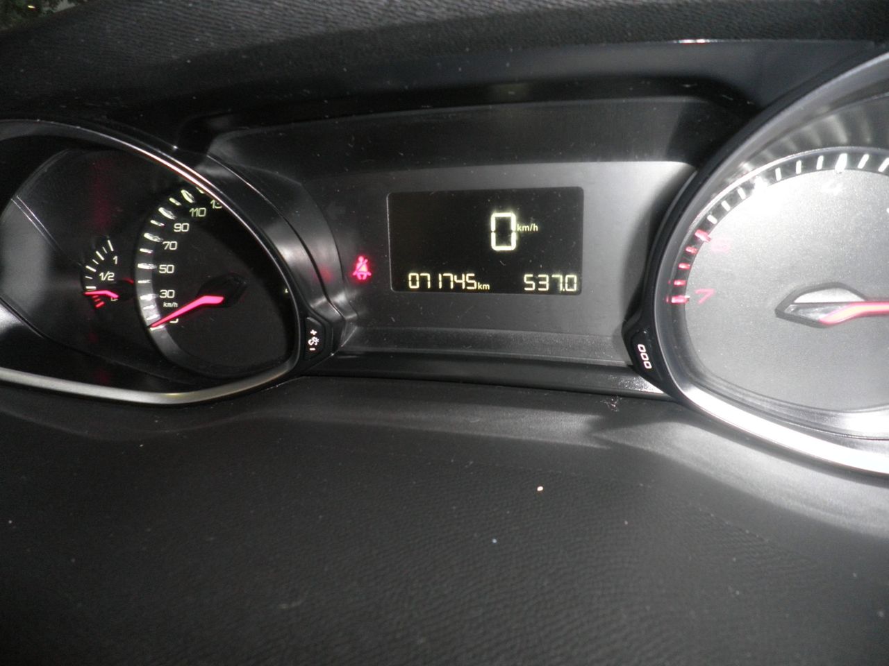 Peugeot 308 5p Allure 1.2 PureTech 110 S&S - Foto 16