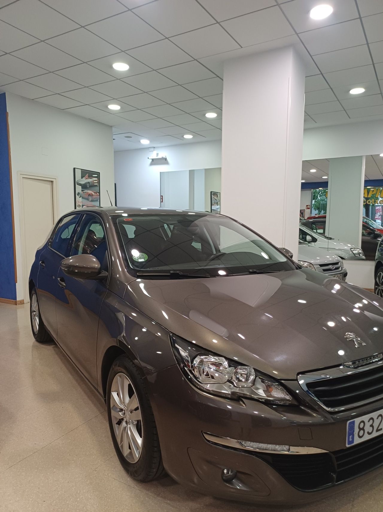 Peugeot 308 5p Allure 1.2 PureTech 110 S&S - Foto 15